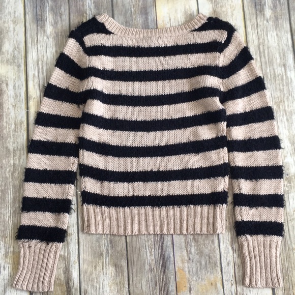 FANG Sweater - Picture 3 of 4